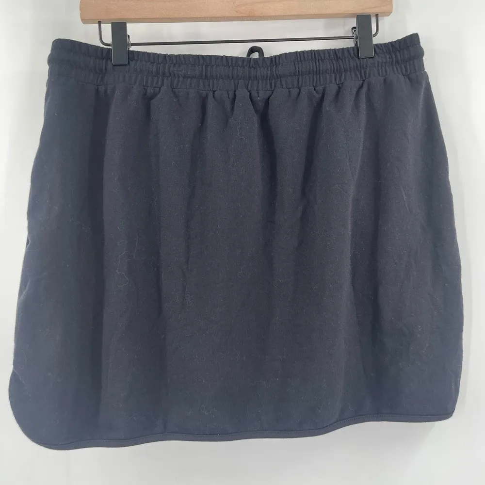 CALME By Johnny Was Skirt Size Large Terry Commuter Short Black NWT Athleisure - Image 2