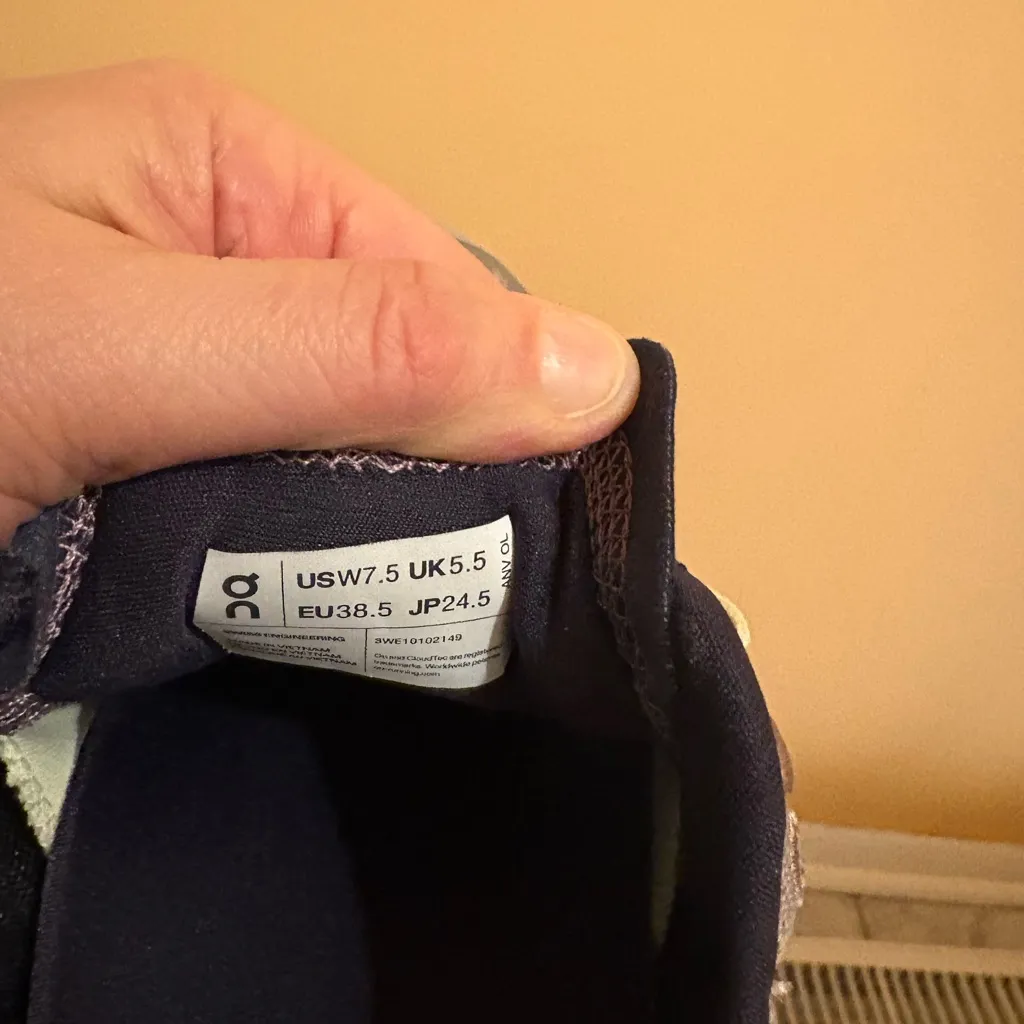 Oncloud On Running Cloudsurfer Trail Running Shoes in Lilac - Image 12