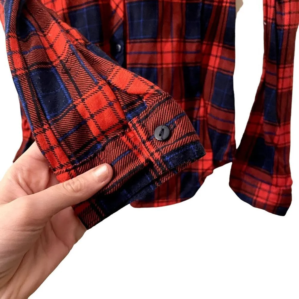 Red and blue checkered long sleeved button down top comfortable casual buttons - Image 3