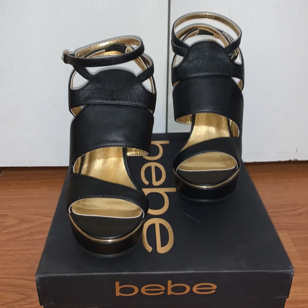 Bebe Tevii wedge - Image 4