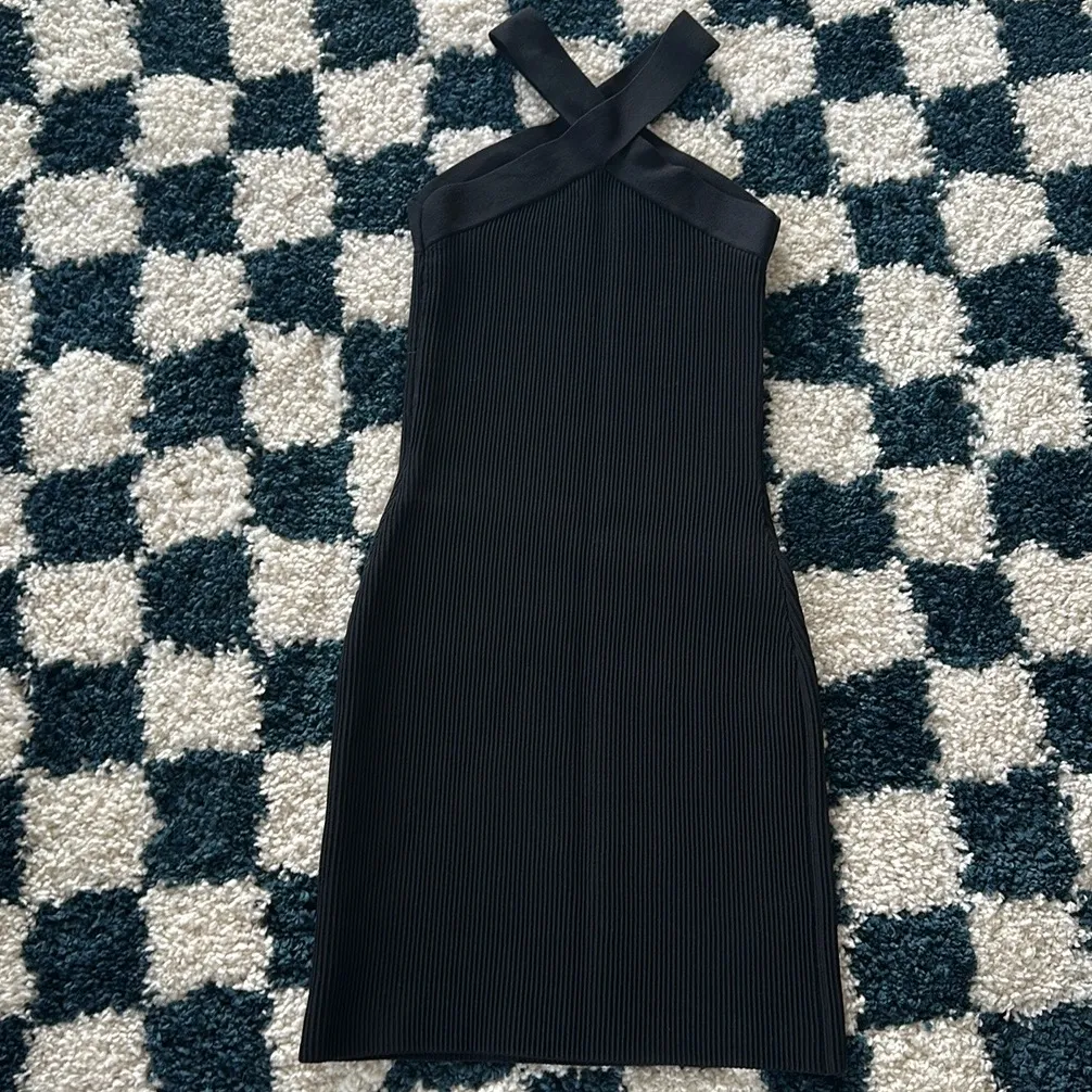 Aritzia Babaton Little Black Dress. - Image 2