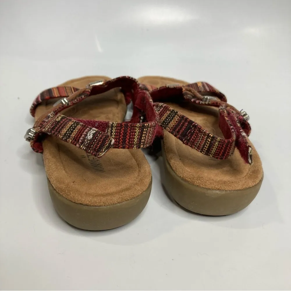 Minnetonka‎ sandals woven size 8 - Image 4
