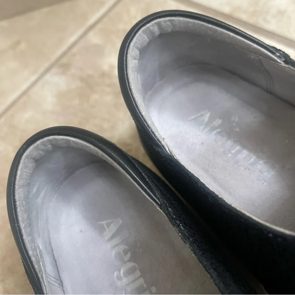 Alegria Joleen Myraid Iridescent Mermaid Rainbow Leather‎ Clogs 37 Only TRIED ON - Image 9