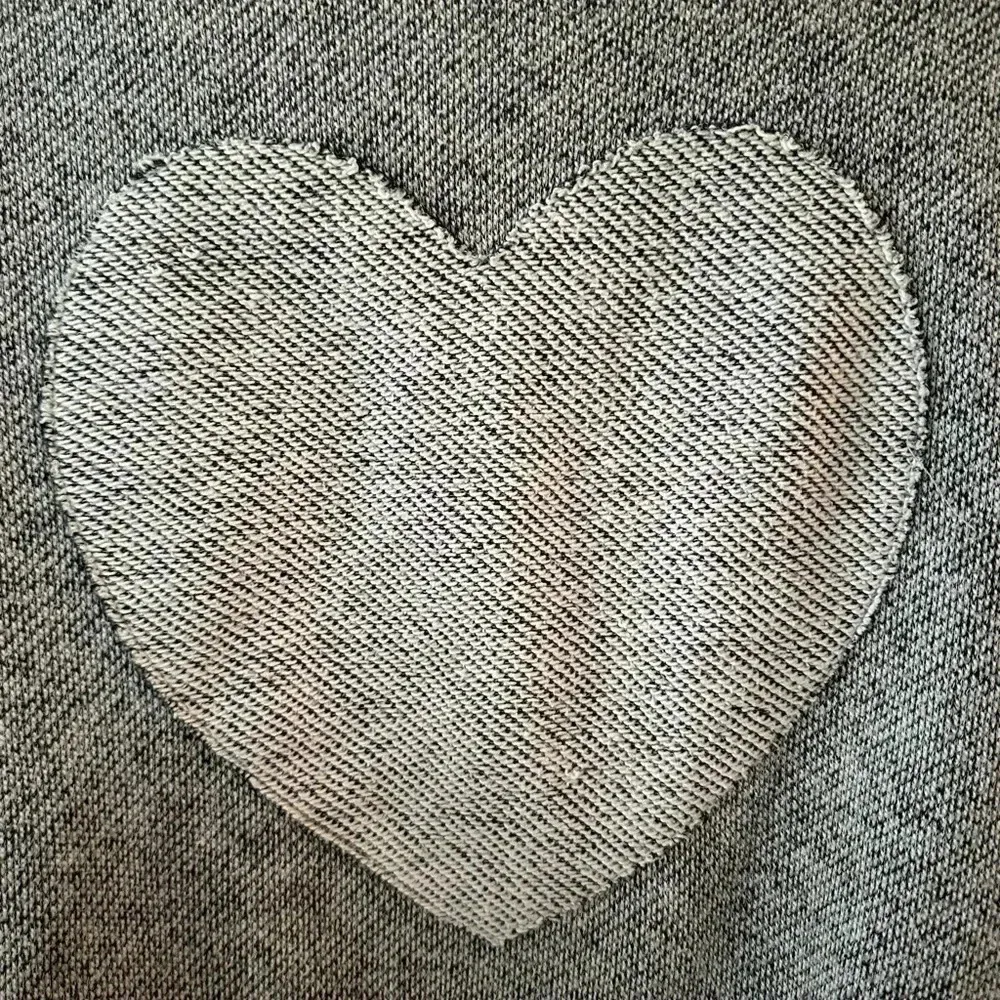 One clothing grey heart pullover sweatshirt - Image 3
