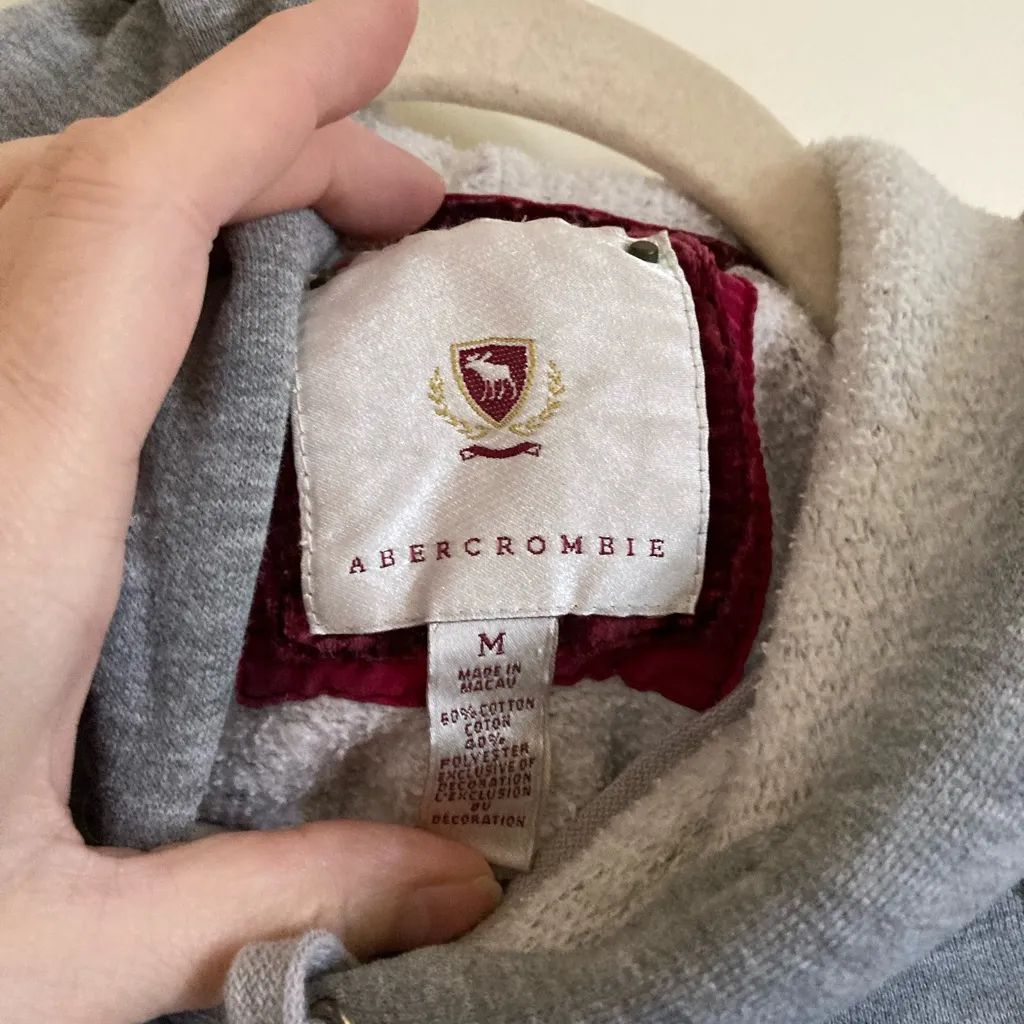 Abercrombie Vintage Gray with Patch Hoodie #W - Image 2