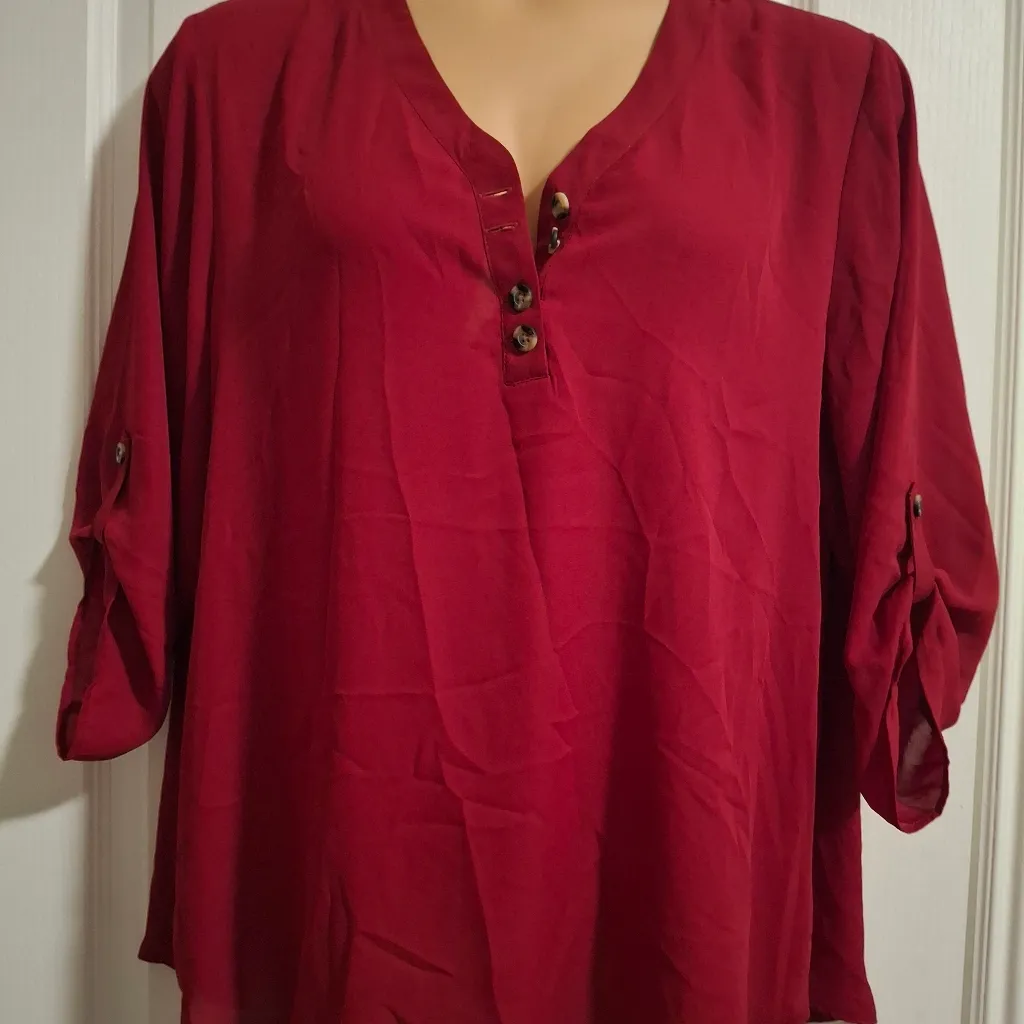Maurices XXL Women's Red Button-Up Blouse NWOT - Image 4