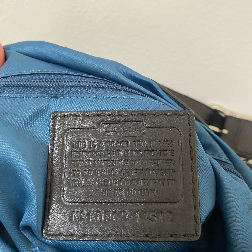 Coach vintage black and white shoulder bag - Image 6