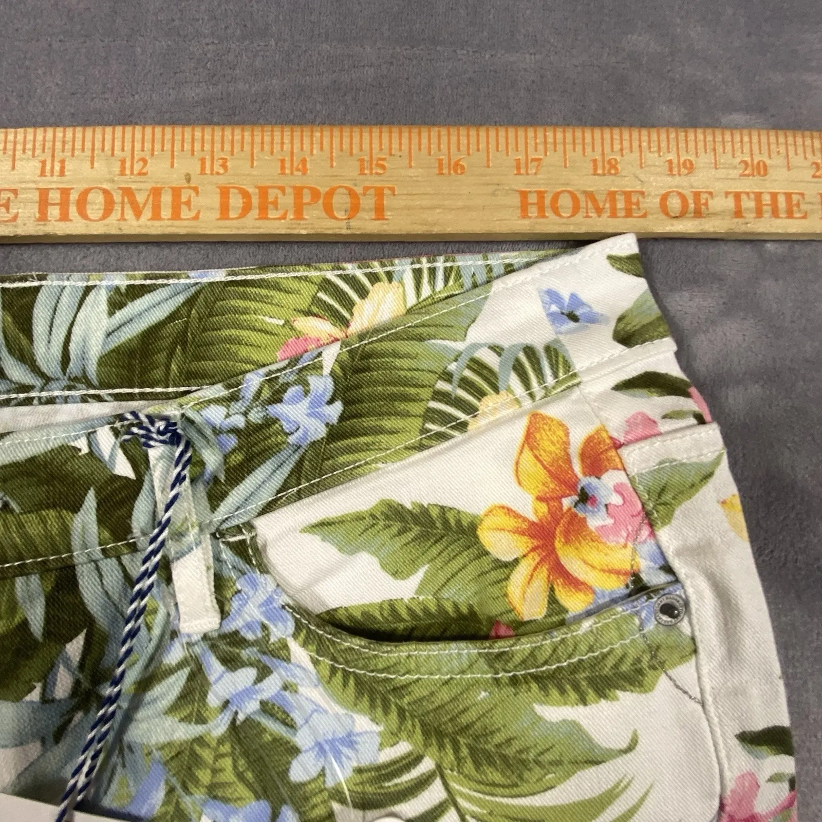 Tommy Bahama‎ Skinny Ankle Jeans 33 Tropical Floral Print Stretch Vacation NEW - Image 8