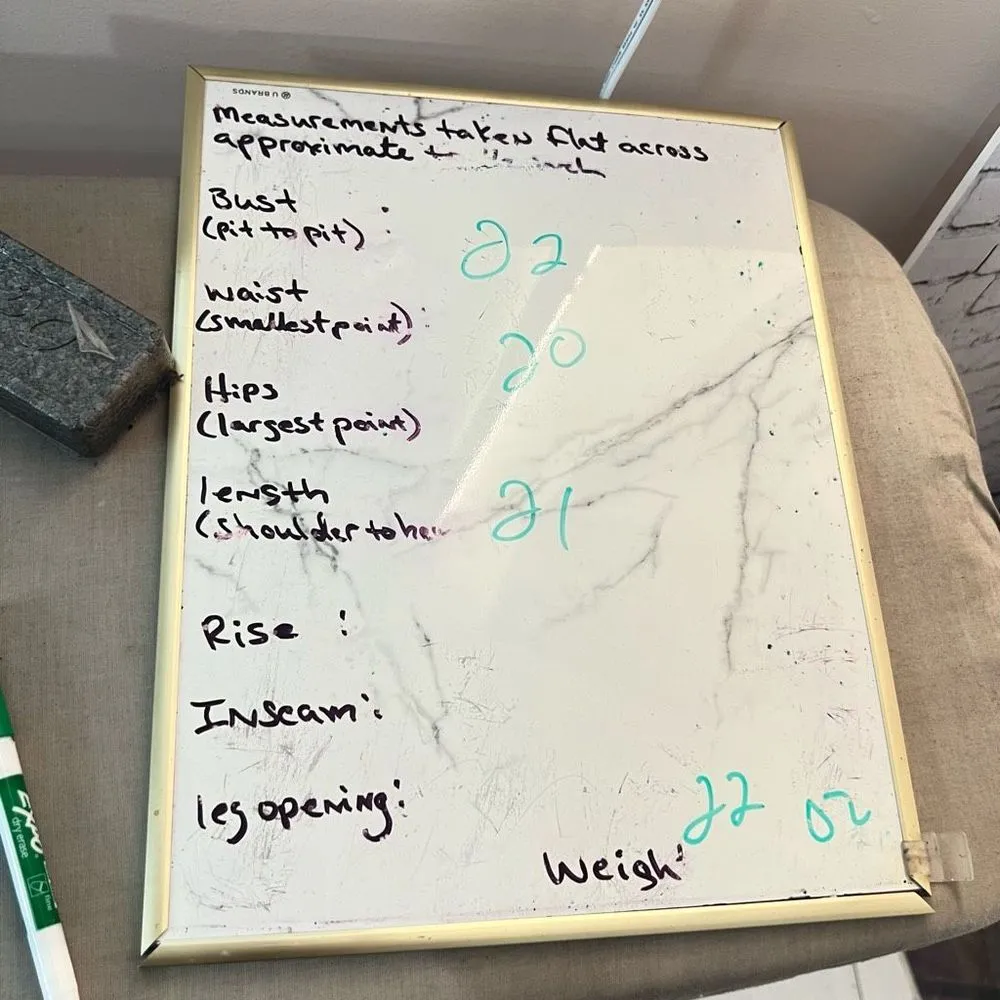 Mudd light blue denim jacket with soft white floral print size xl - Image 10