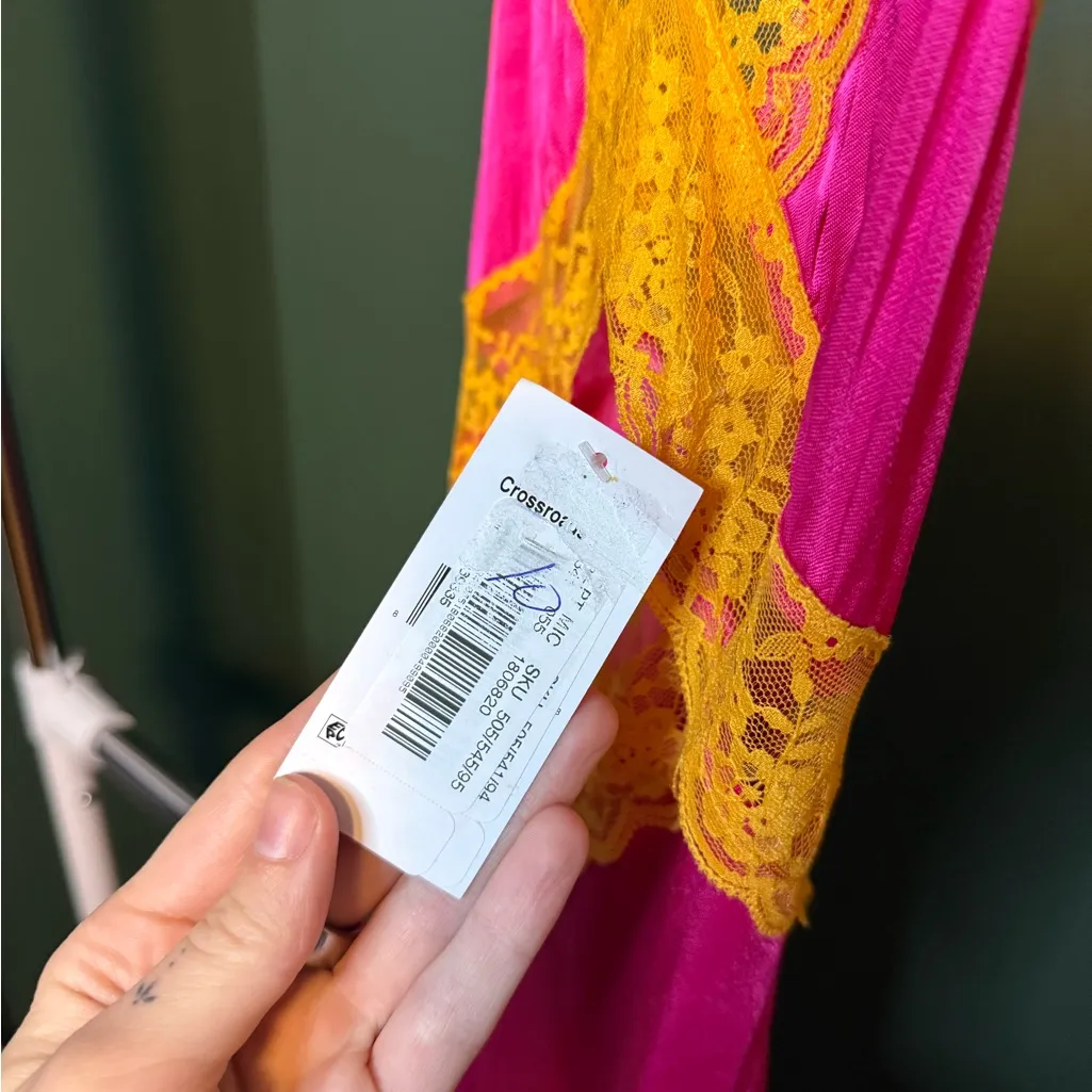 RUMORED Crossroads Pink and Orange Lace Satin Maxi Dress NWT XS Gold - Image 4
