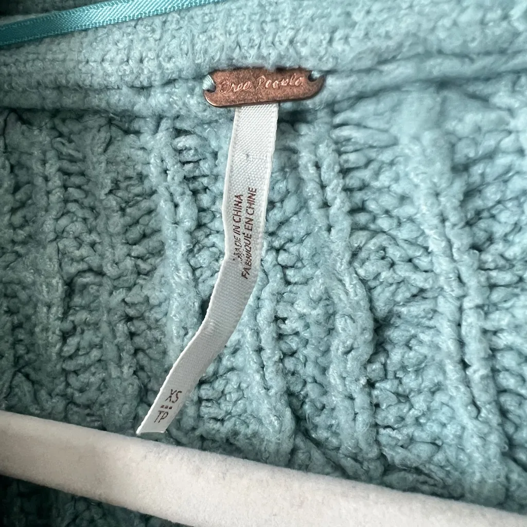 Free People Green Chunky Knit Button Front Sweater XS Cozy Boho Cardigan - Image 8