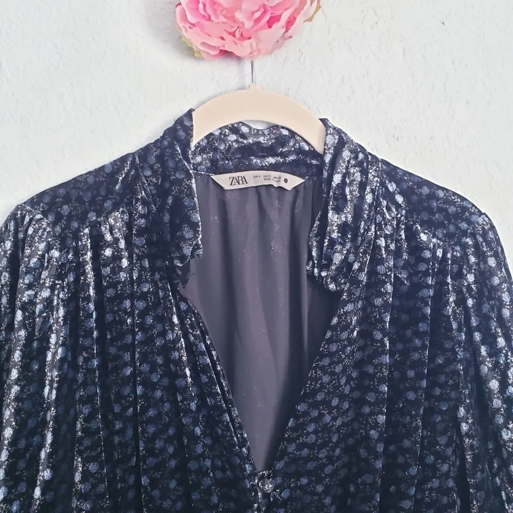 Zara Black and Blue Long Sleeve Velvet Mini Dress - Image 5