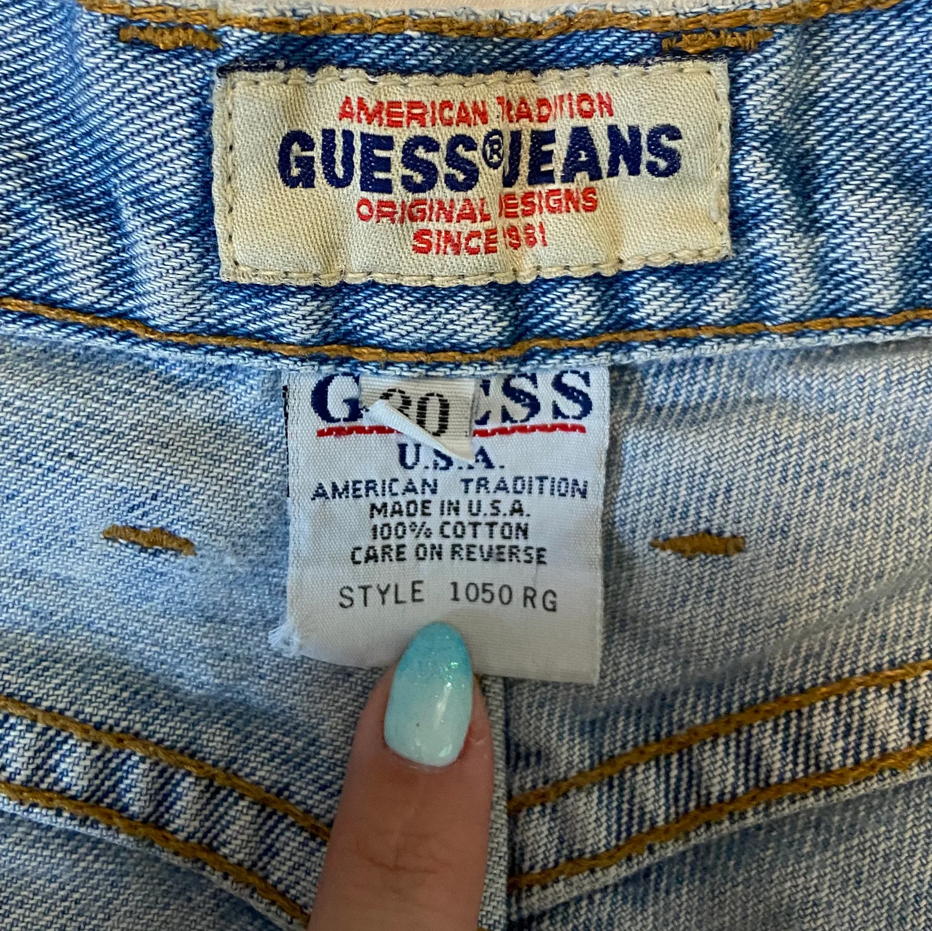 Guess High Waisted Mom Jeans - Image 7