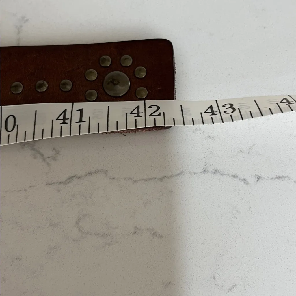 Rustic Calvin Klein Jeans Brown Belt with Gold Buckle - Image 6