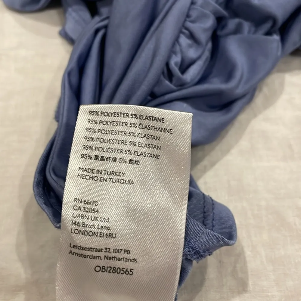 Urban outfitters plunging tieback tank top - Image 6