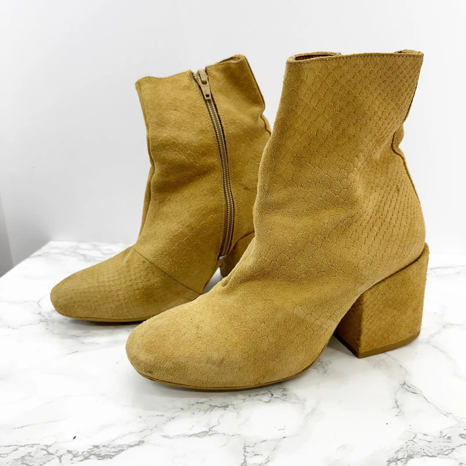 Free People Snake Embossed Suede Block Heel Ankle Boots Tan‎ Size 36 US 5.5 - Image 3