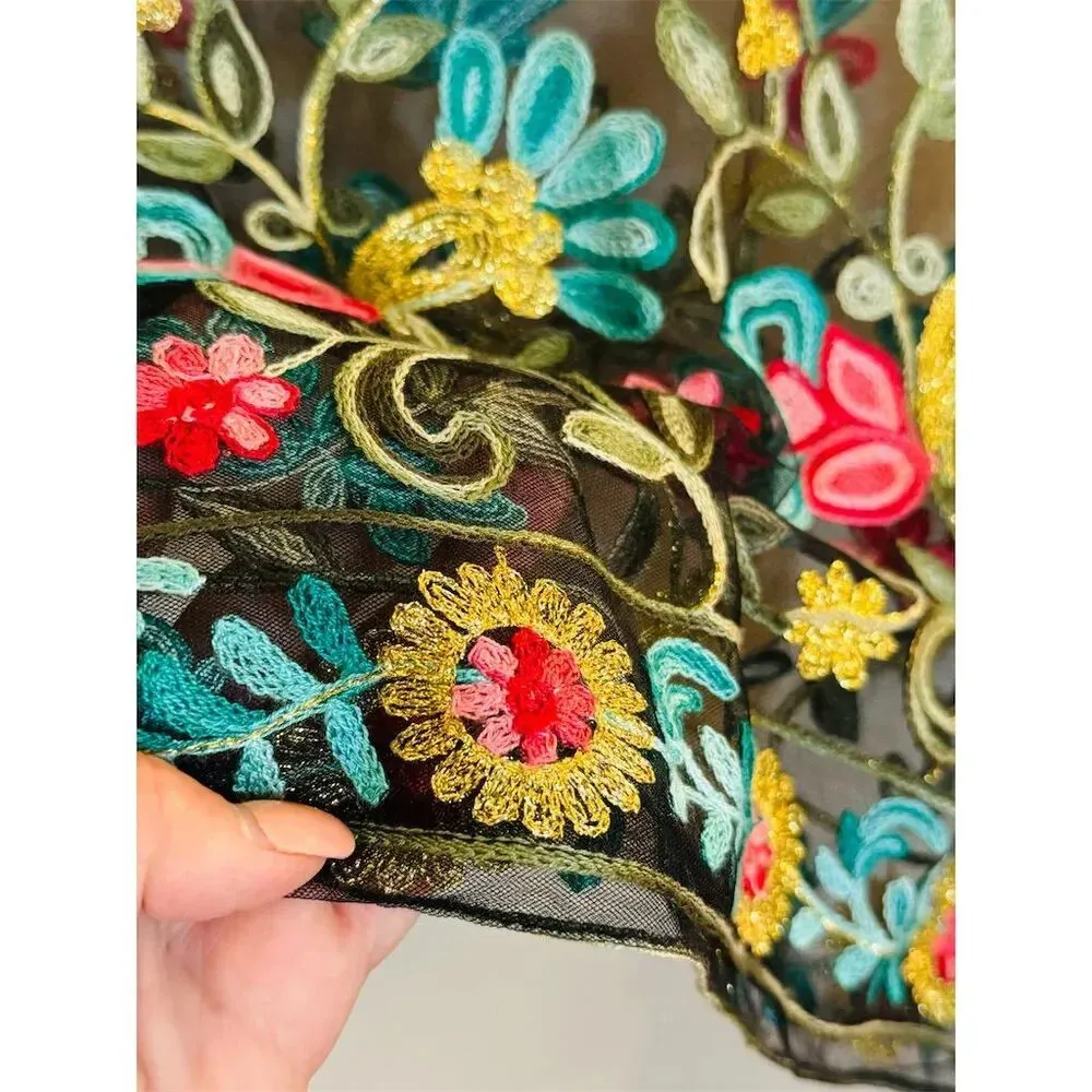 Rebellion Women's Black Floral Lace Crop Top Size Small Embroidered Blouse - Image 3