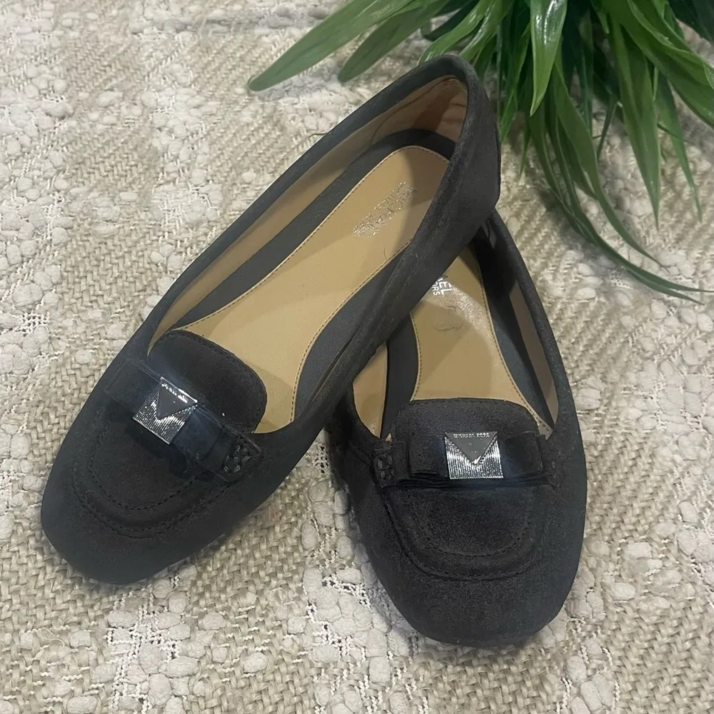 Michael Kors Caroline MOC Moccasin Flat Suede Gray Size 7.5 - Image 2