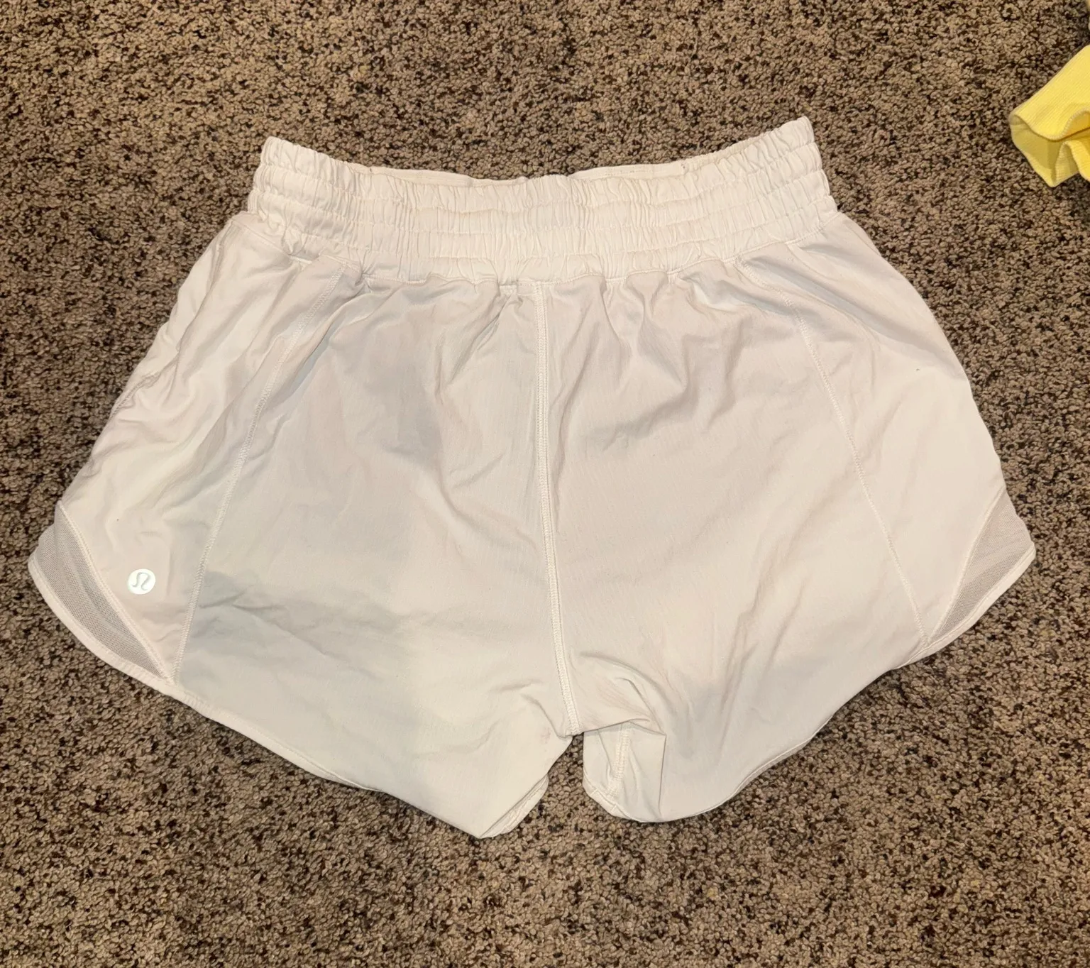 Lululemon Shorts Hotty Hot 4" High Rise - Image 2