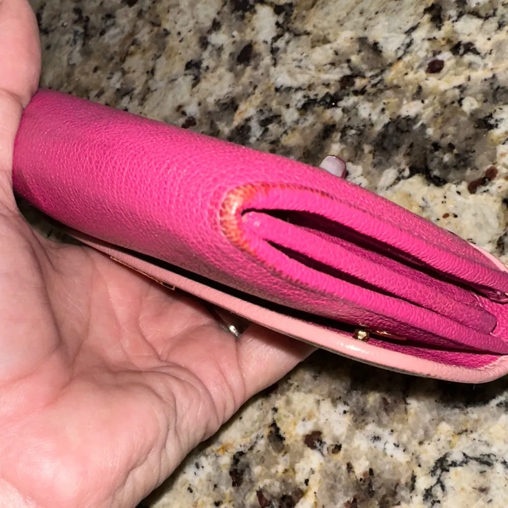 Miu Miu Two-Tone Pink Leather Wallet - Image 5