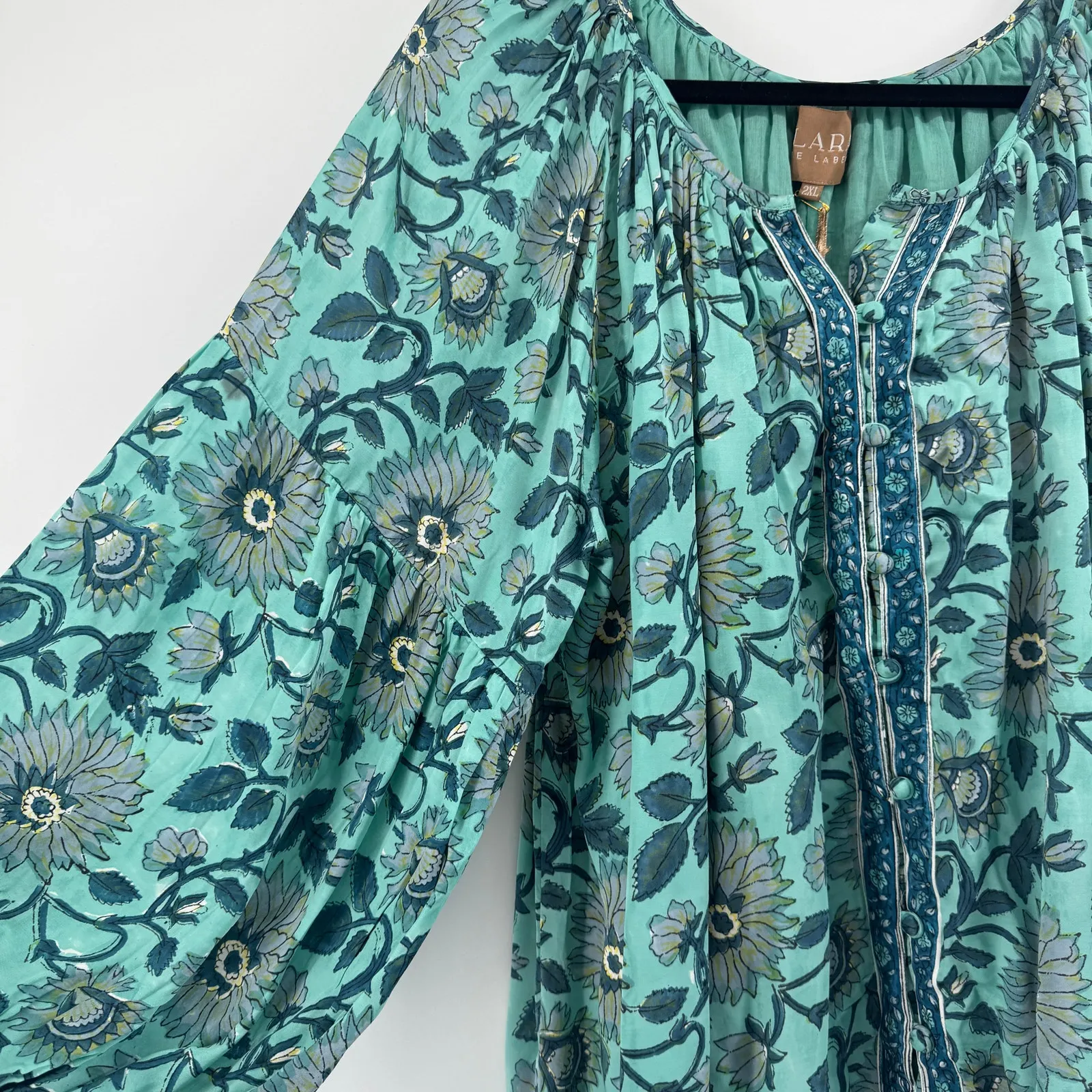 Clara the Label Victoria Dunn Briar Blouse in Blue Bonnet Sz 2XL Block Print NWT - Image 3