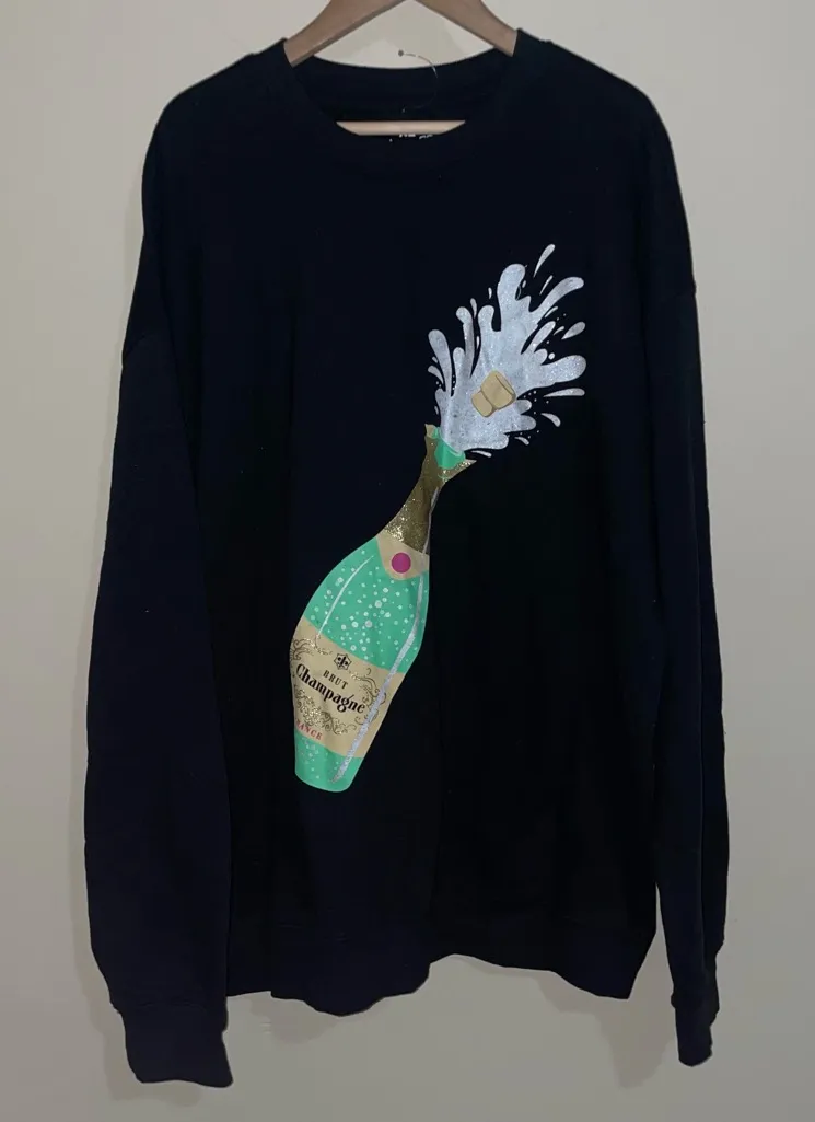 Goodie Two Sleeves Black Champagne NYE Crewneck Sweatshirt Size XL NWOT - Image 1