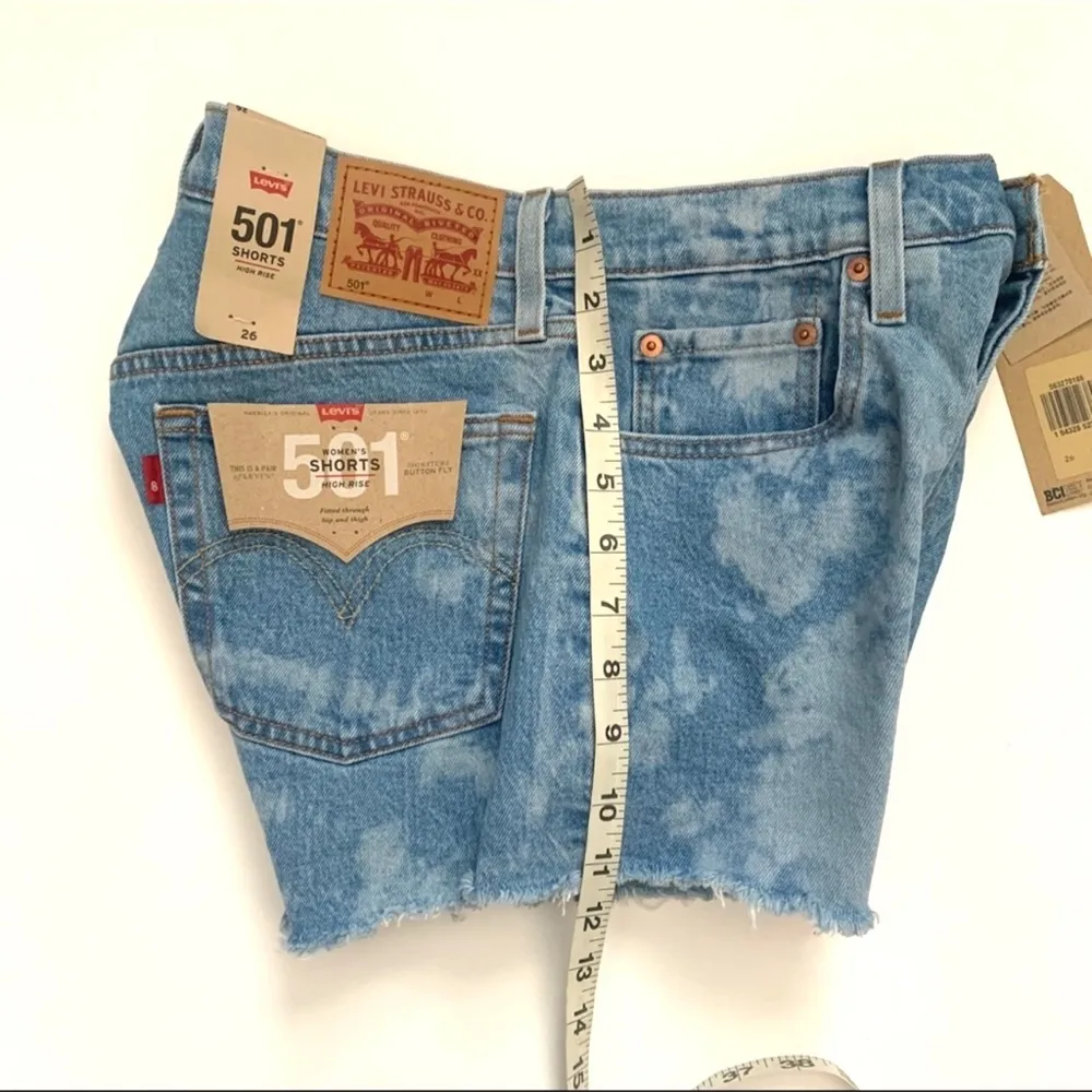 Levi’s TieDye High Waisted  Denim Shirts Size 26 - Image 4