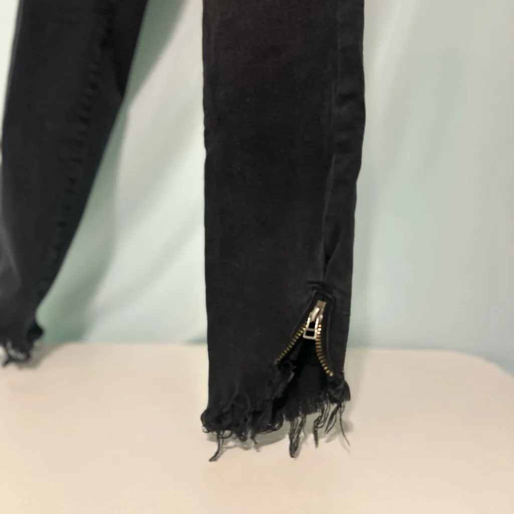 KanCan Dark Grey Frayed Hem Cropped Jeans - Image 6