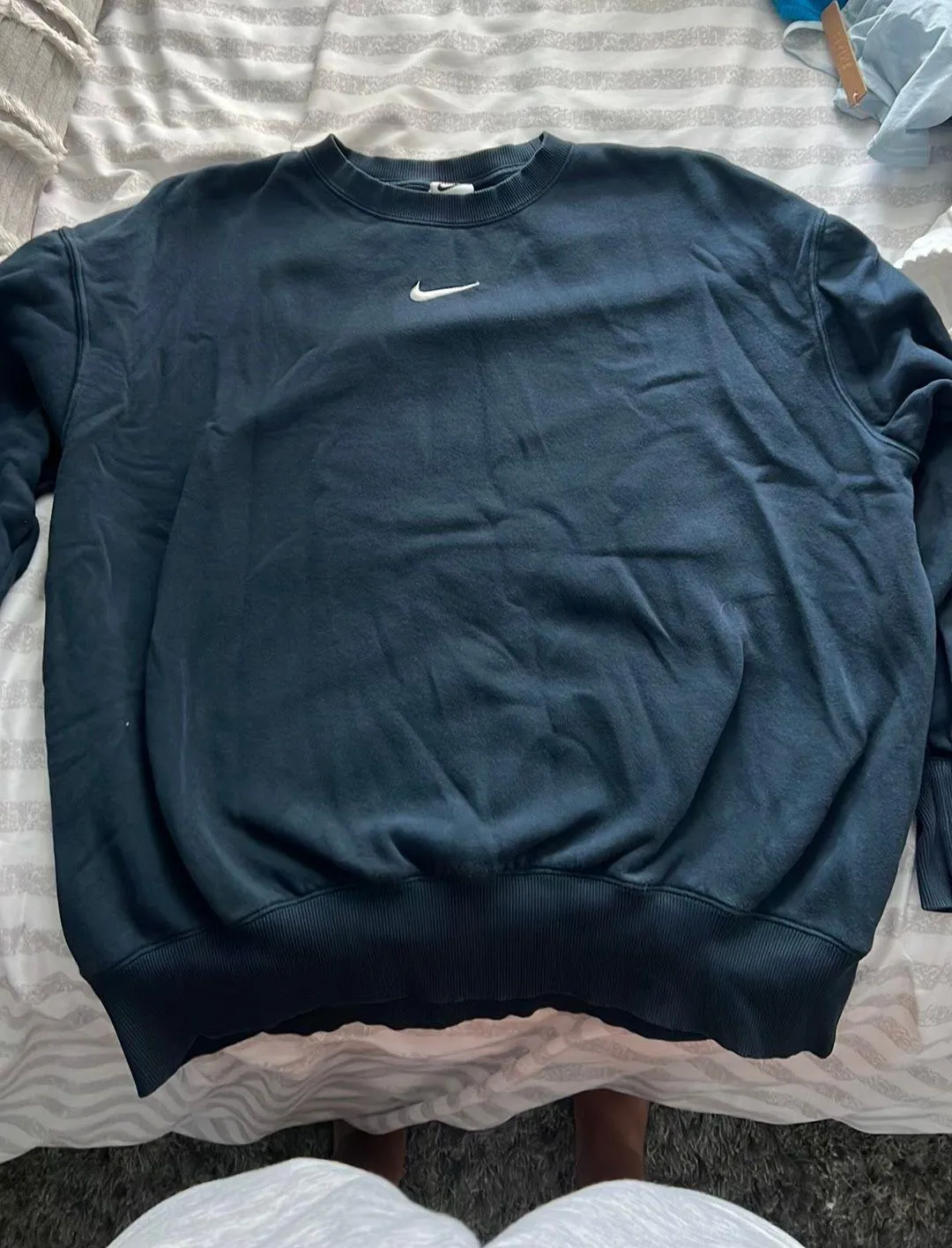 Nike Navy Crewneck Sweatshirt - Image 2