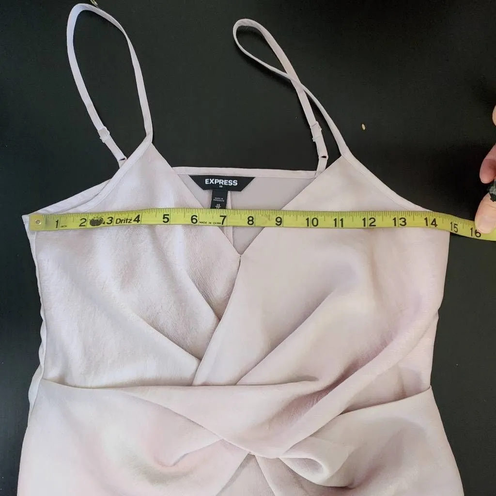 Express Pink Camisole with Twist Detail Size XS Express Ballet Pink Tank Top - Image 6