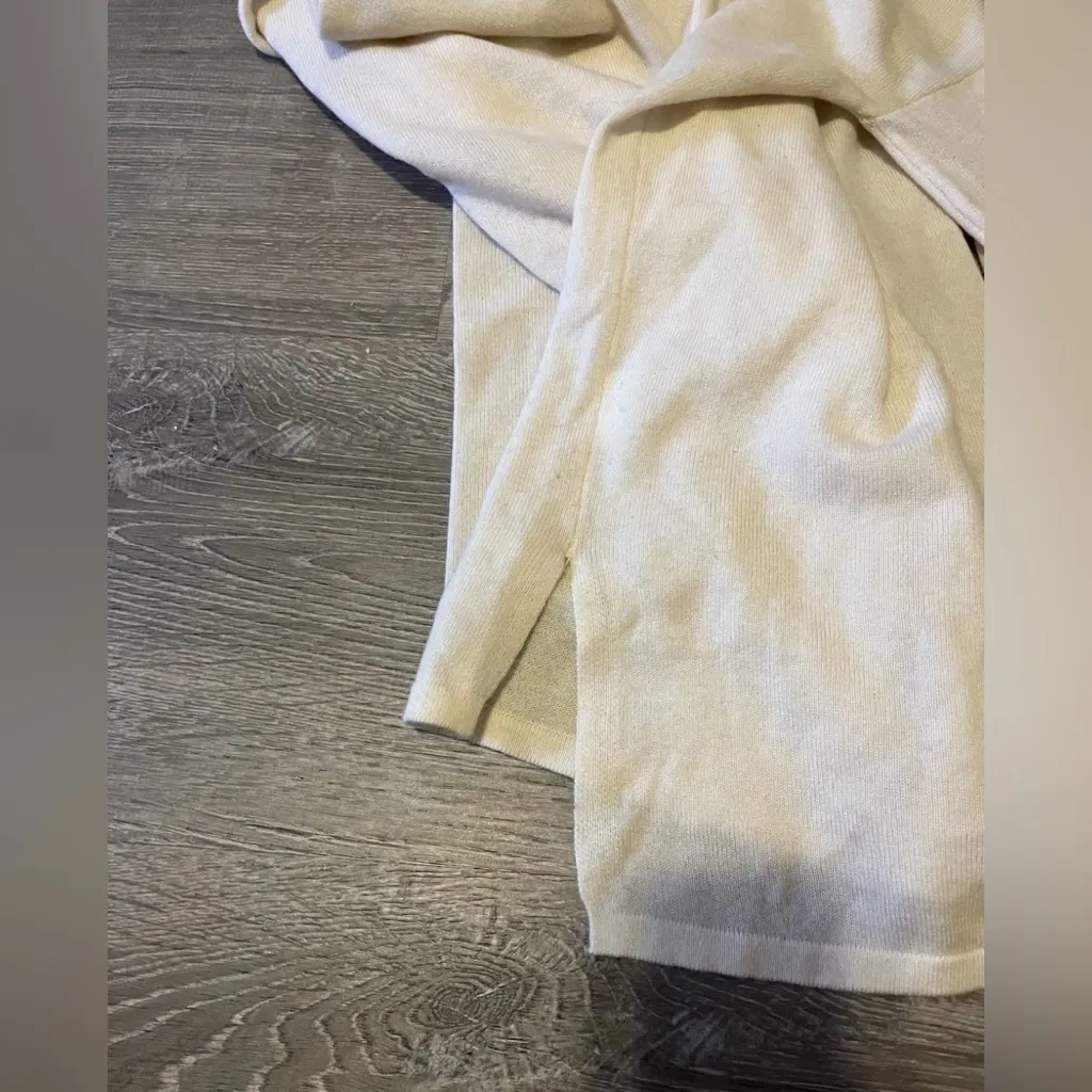 Vince 100% Cashmere Sweater Off White Womens Size XS Round Neck Long Sleeve - Image 9