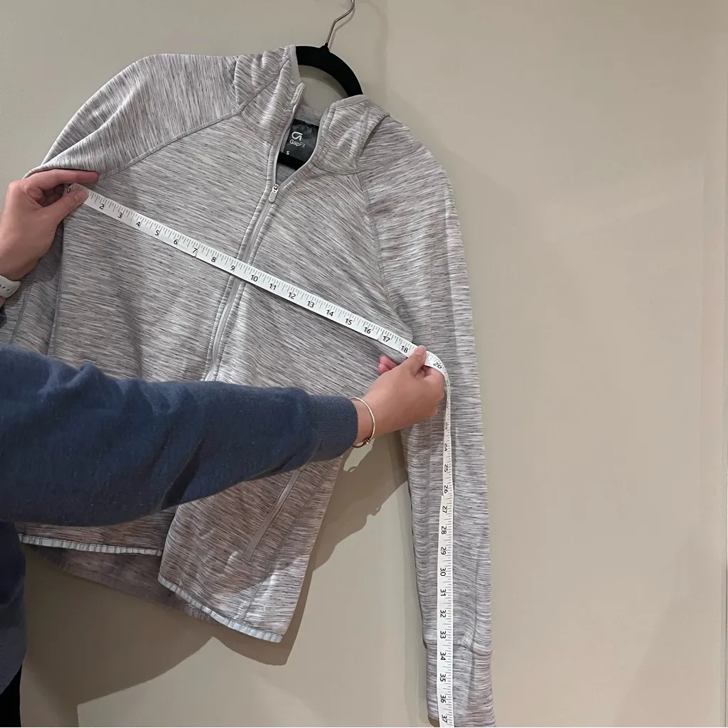 GapFit Grey Fleece Jacket Full Zip Up - Image 6