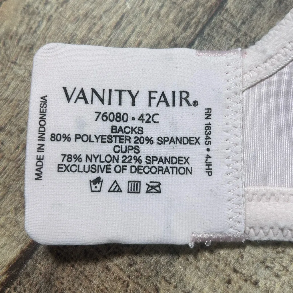 Vanity Fair 42C Full Coverage Underwire Tshirt Bra Blush Pink Lace Never Worn - Image 5