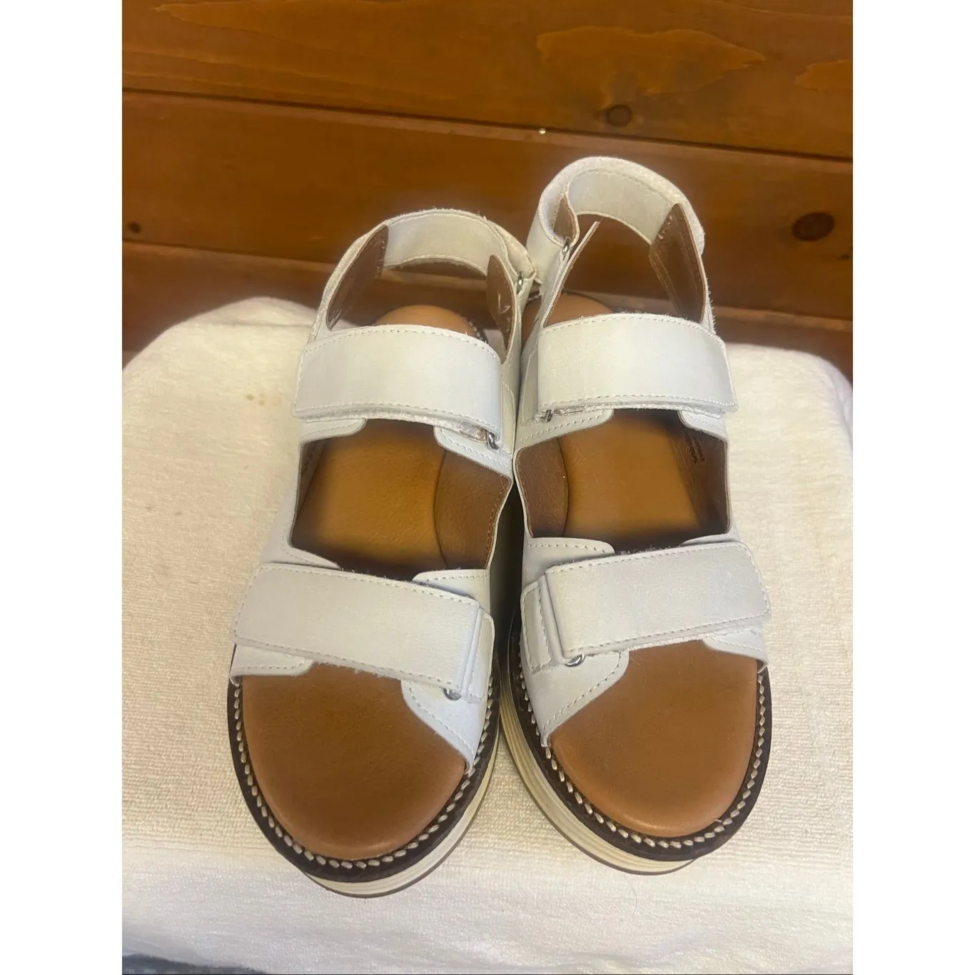 Miz Mooz Violetta sport Leather sandals White Sz 40 9-10 NWOB - Image 6