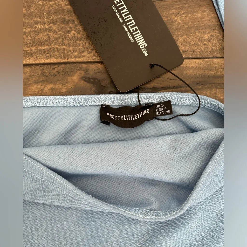 Pretty little thing dress‎ size 4 - Image 4