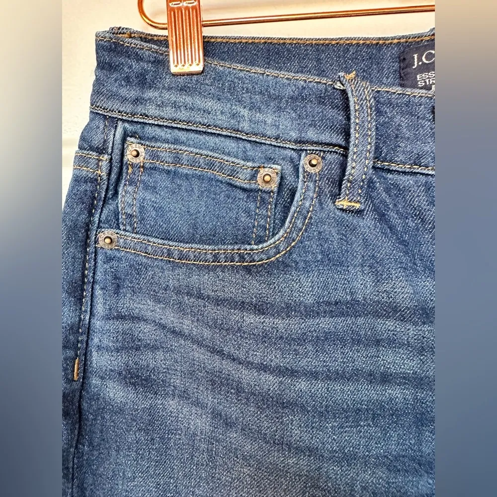 NWT  Factory Essential Straight Jean in All-day Stretch / Size 26 - Image 10