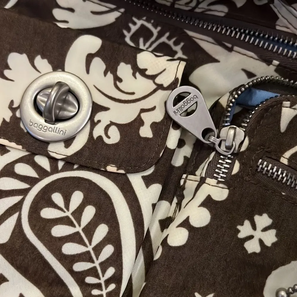 Baggalini brown and cream crossbody bag - Image 8