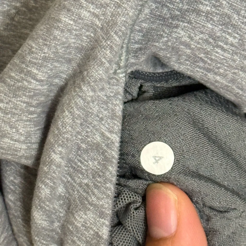 Lululemon Think Fast Pullover Slate Tonka Stripe Heathered Slate White size 4 - Image 10