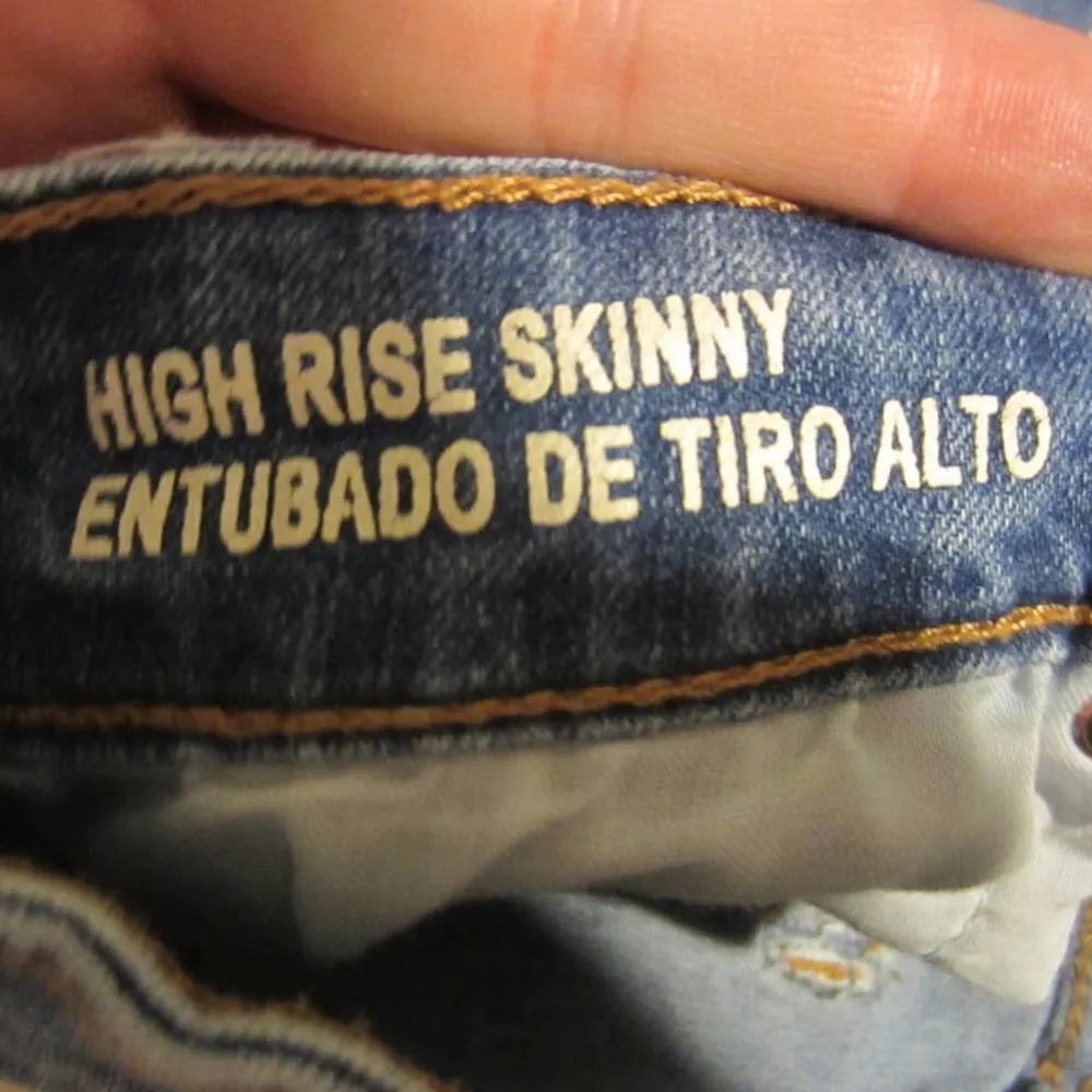 Wild Fable Hi Rise Skinny Dark Wash Distressed Denim Jeans Size 2 - Image 6