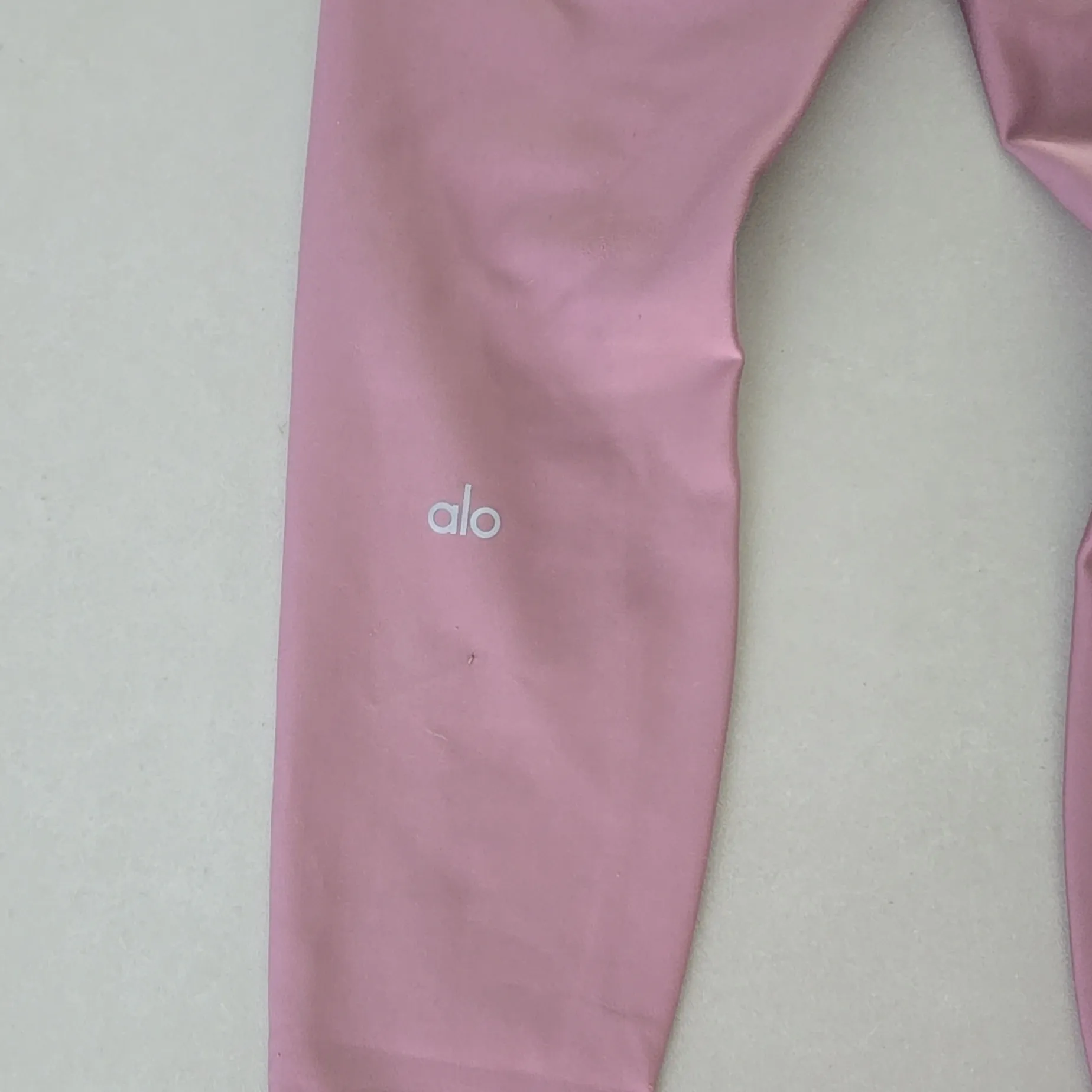 ALO Yoga Utility Pocket High Waist Leggings And Bra Set In Woodrose - Image 5