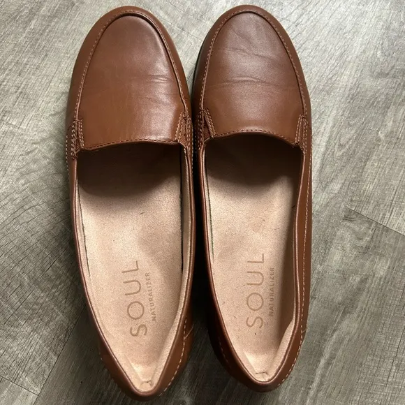 Natural Soul Kacy women’s loafers size 9 - Image 2