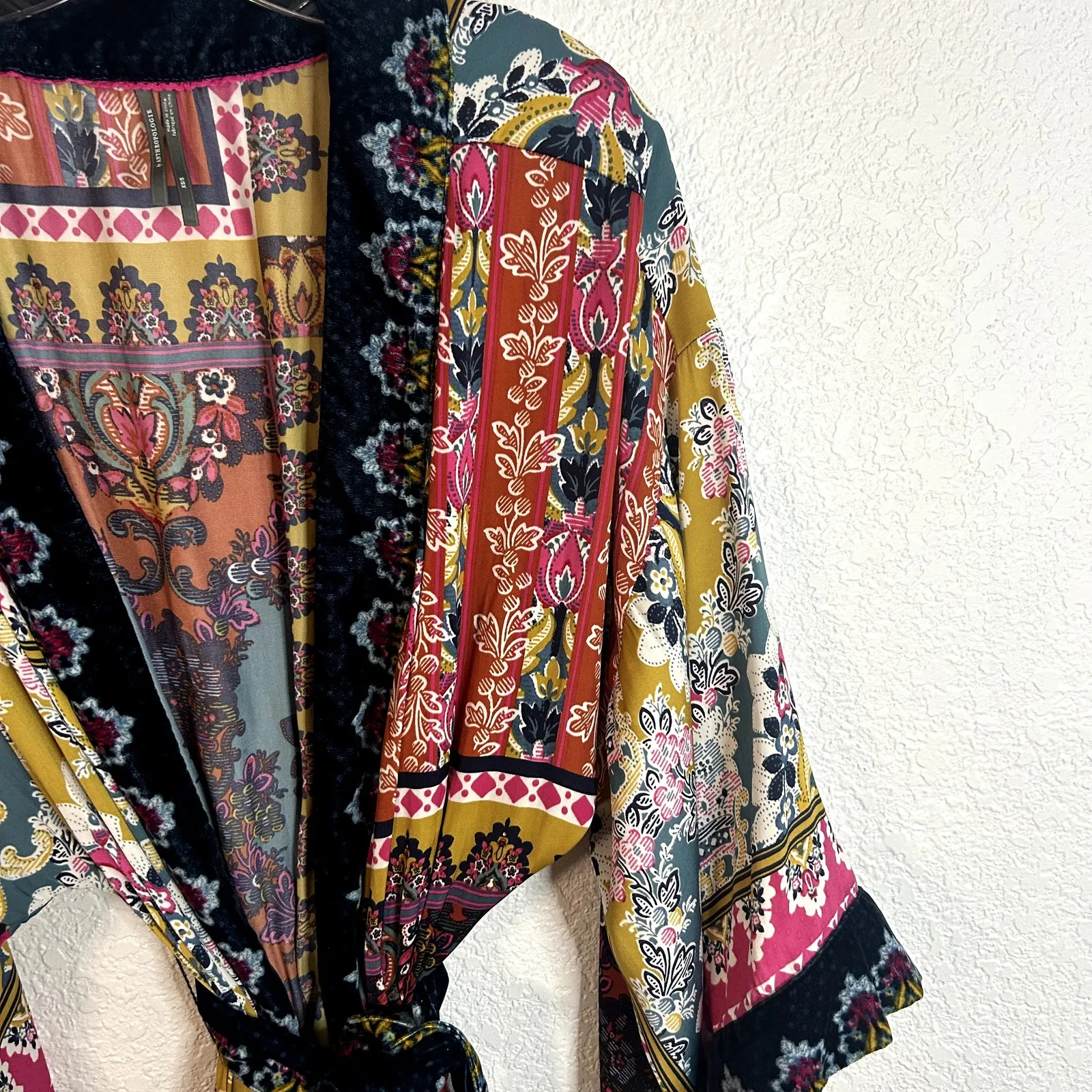 Anthropologie Zadie Multicolored Floral Velvet Kimono Womens Size XS/S Pink Navy - Image 8