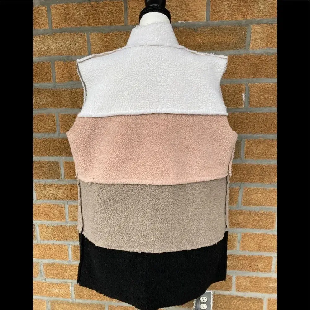 Leuname mar Faux Shearling Contrast Vest medium Pink - Image 5