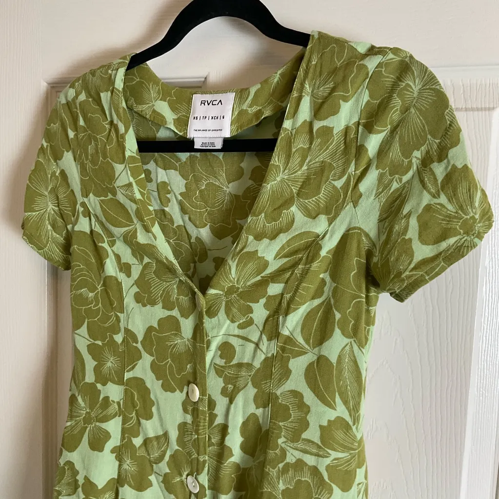RVCA UNDERSTATED MINI Green Floral Button-Down Dress SIZE XSMALL - Image 4