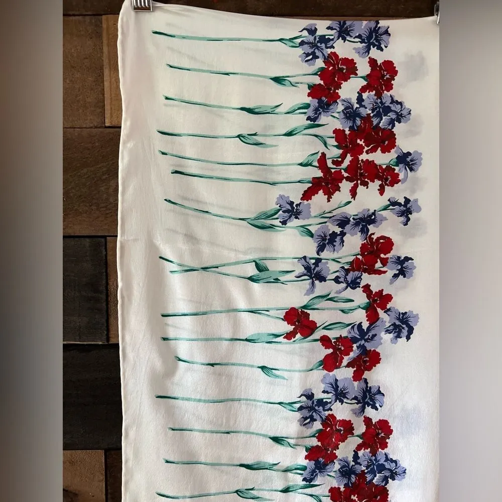 Vintage 90s NWT Stunning Anne Klein 100% Silk Scarft With Floral Design - Image 5