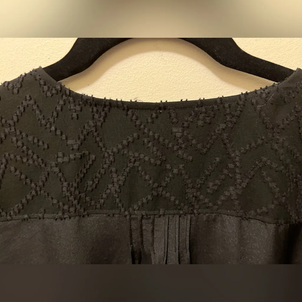 NWT Robert Graham Blaine women’s blouse‎ sz medium - Image 5