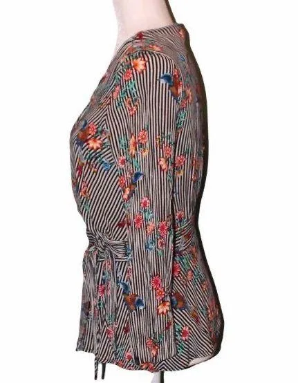 Revolve UO Black White Stripe Floral Hummingbird 3/4-Slv Tie-Front Wrap Top EUC S - Image 3