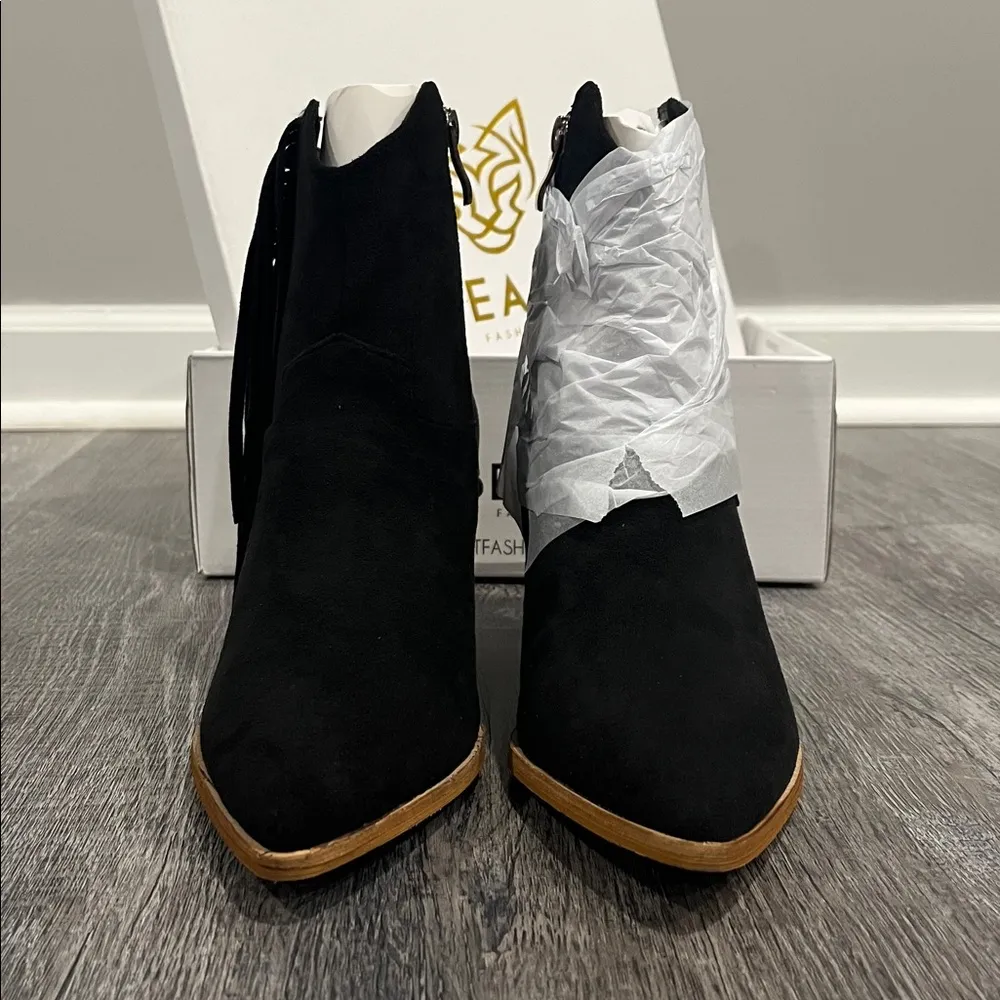Beast Fashion NIB Suede Fringe Point Toe Ankle Boots 7.5 Black - Image 6