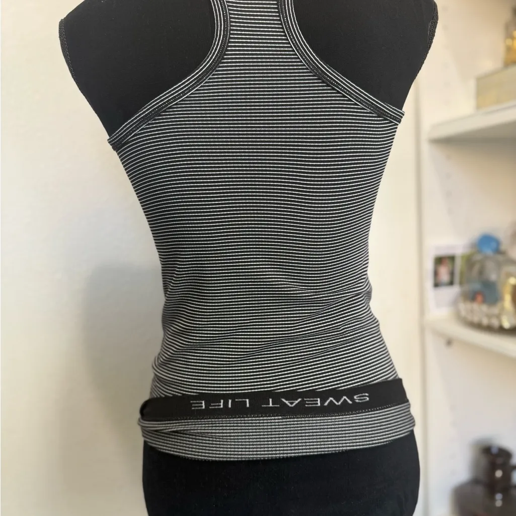 Lululemon Run: Swiftly Tech Racerback *Stripe top size 4 - Image 6