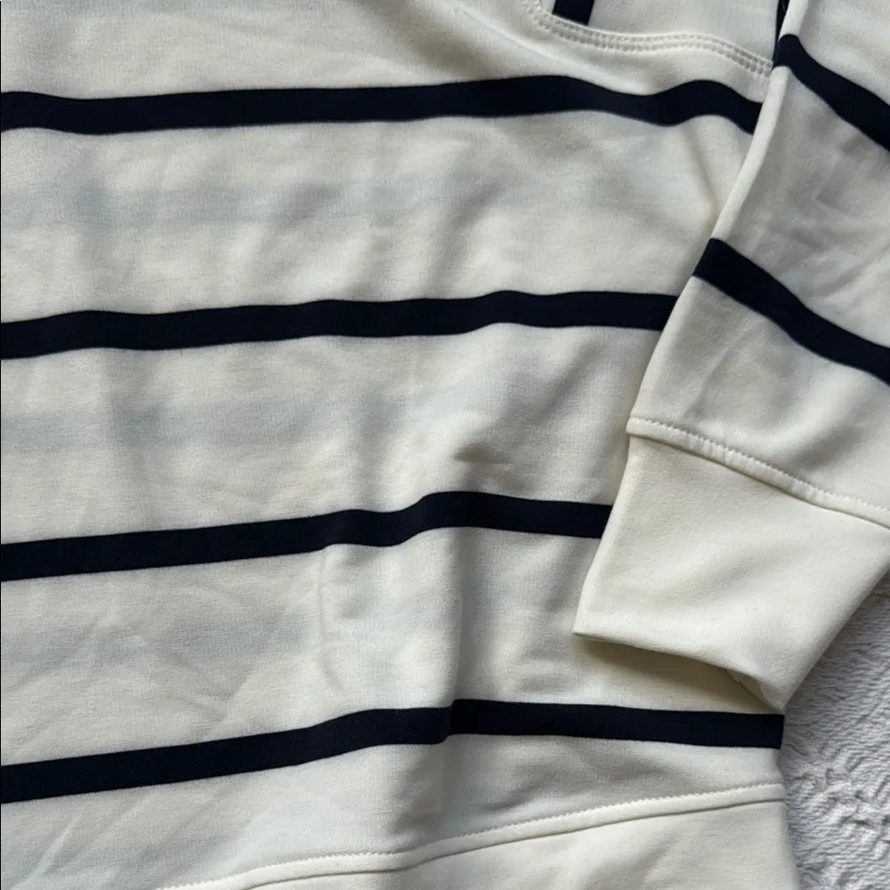 Cable & Gauge Striped Boxy Sweatshirt - Image 6